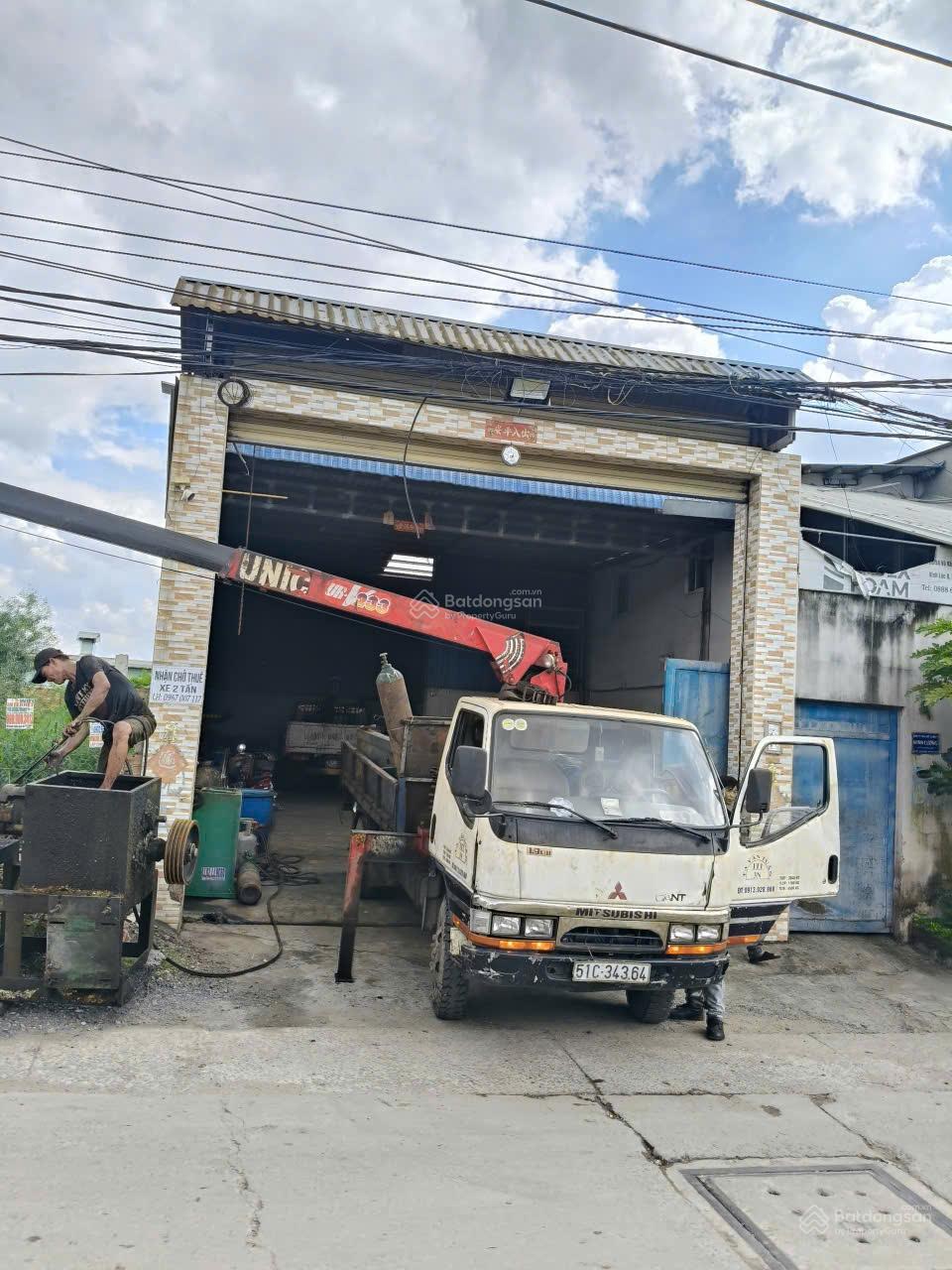 Bán kho 520m2 mặt tiền đường 1-2. Giá bán gấp chốt ngay, sổ hồng riêng