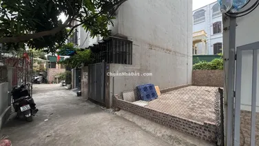 5,9 tỷ - đất vuông vắn - 40m2 - ô tô vào đất
