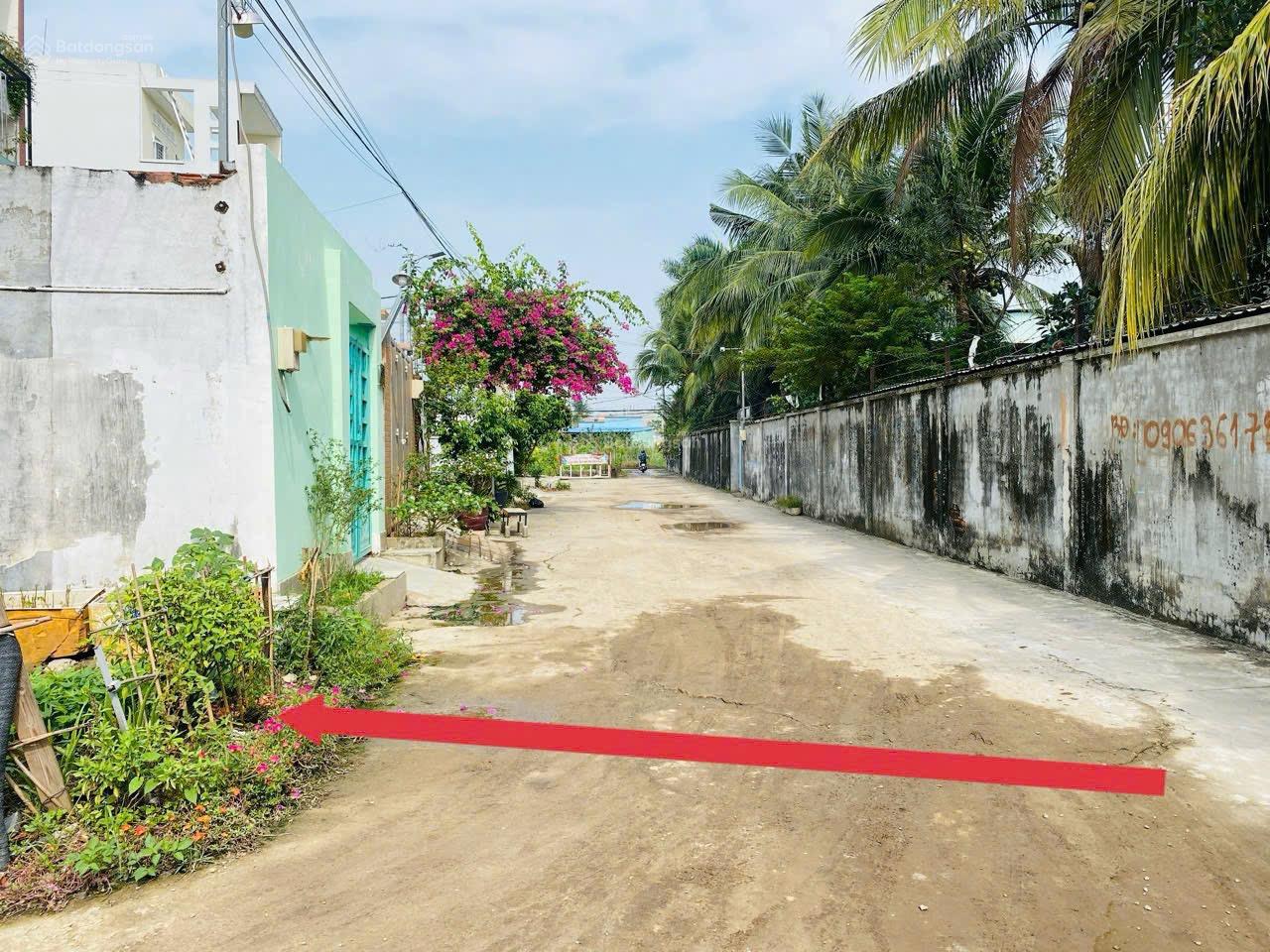 Bán lô góc cực đẹp ngay khu dân cư đông kín giáp khu đô thị Đông Tăng Long (có ảnh đầy đủ)