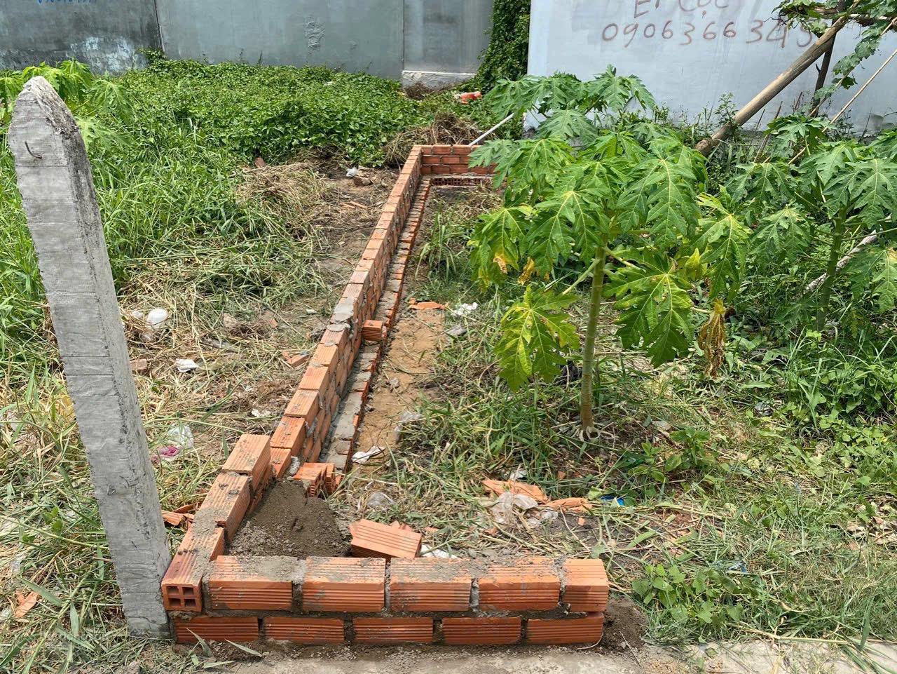 Bán lô góc cực đẹp ngay khu dân cư đông kín giáp khu đô thị Đông Tăng Long (có ảnh đầy đủ)