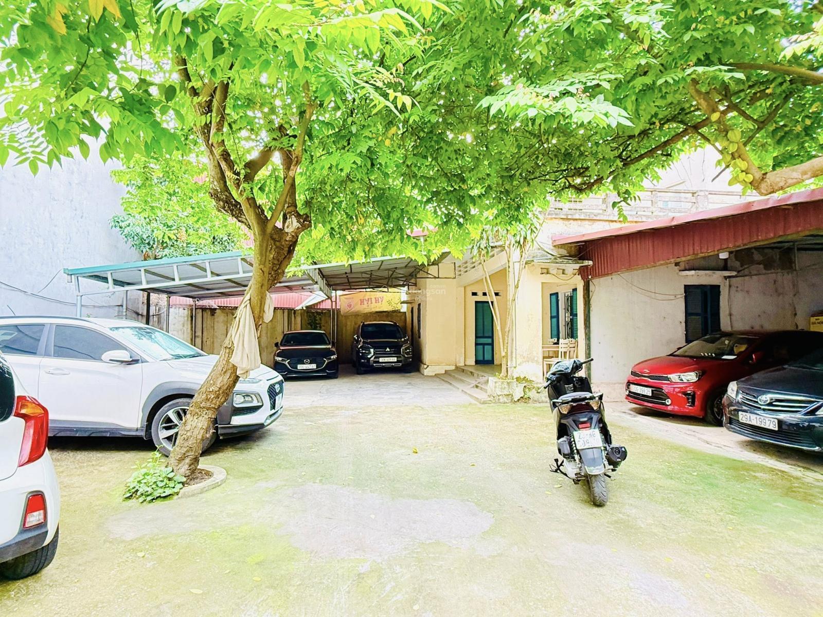 Phân lô Cự Khối Long Biên - 215m2 đất mặt tiền 14.7m - đường vỉa hè thông bàn cờ - chào 30 tỷ