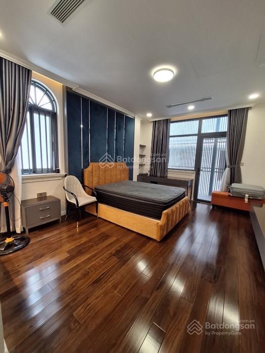 Bán nhà mặt phố tại Nguyễn Thị Thập, 59 tỷ, 600m2, 5PN, 7WC, mặt tiền 20m