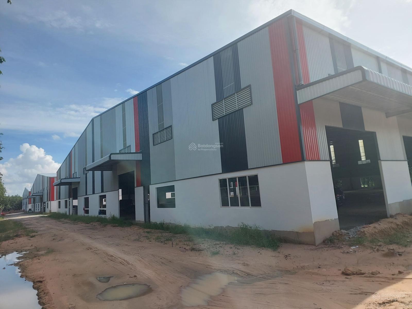 Cho thuê xưởng 11700m2. Giá 65.500đ/ m2/th. Đầy đủ giấy tờ. Bàu Bàng, Bình Dương, gần Tâm Bến Cát Cho thuê xưởng 11700m2. Giá 65.500đ/ m2/th. Đầy đủ giấy tờ. Bàu Bàng, Bình Dương, gần Tâm Bến Cát