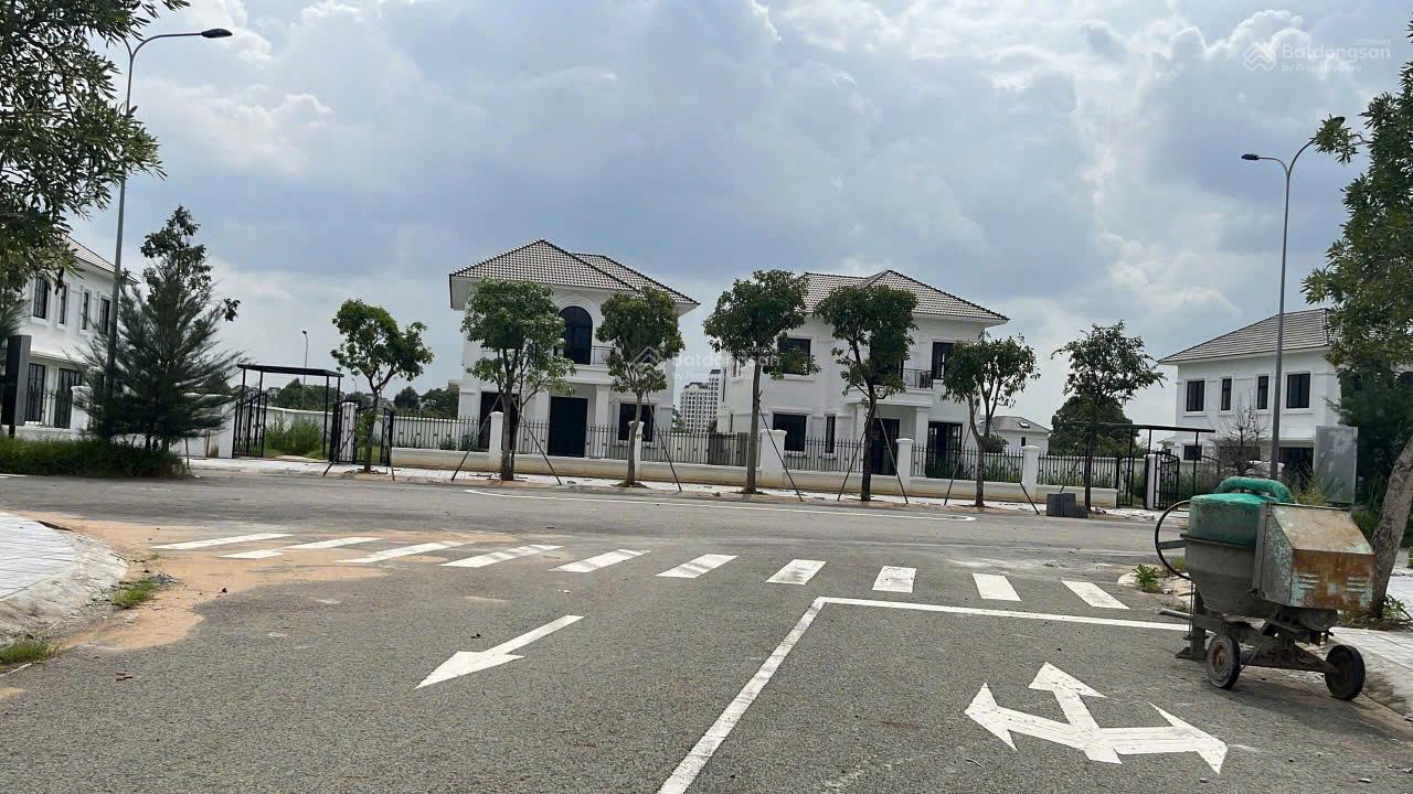 Giỏ " đất - nhà " biệt thự đảo Đại Phước - Swanbay sổ cá nhân (không thời gian xây dựng)