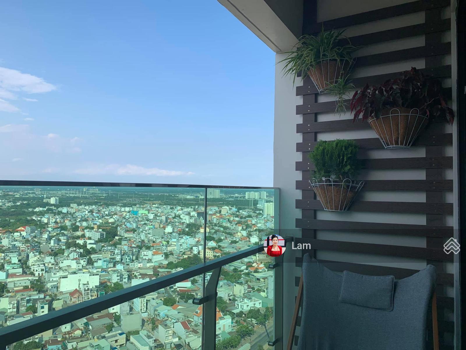 Bán nhanh căn góc 2PN lầu cao 9.3 tỷ VND bao thuế phí, 85 m2 full nội thất, đón nắng sáng hướng ĐB