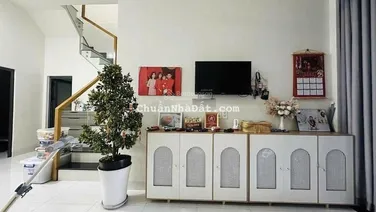 Chủ chuyển công tác nên cần bán căn nhà dt 6x14m KDC Centana ĐPT TP Hồ Chí Minh