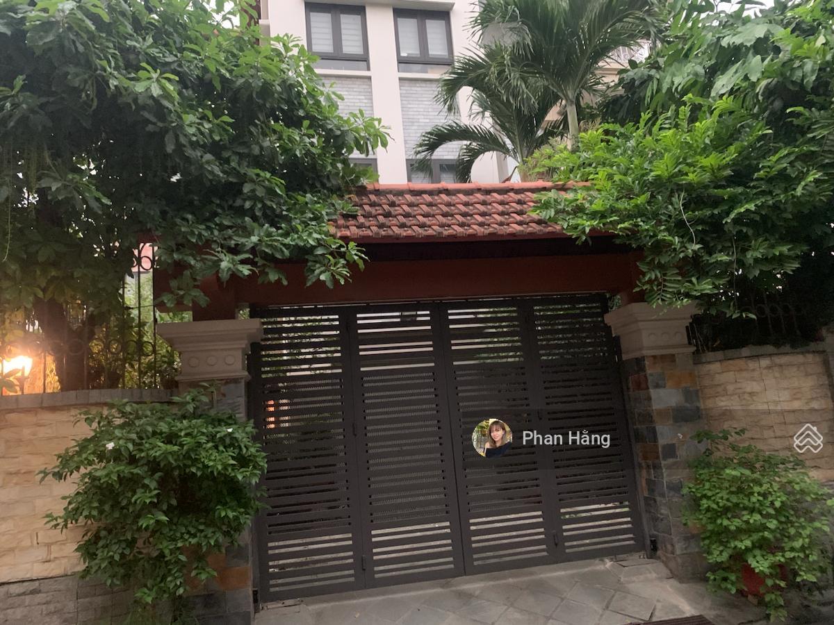 Bán đất tặng nhà Ngọc Thuỵ - mặt ngõ ô tô tránh thông hồng tiên - mặt tiền khủng - nở hậu Bán đất tặng nhà Ngọc Thuỵ - mặt ngõ ô tô tránh thông hồng tiên - mặt tiền khủng - nở hậu