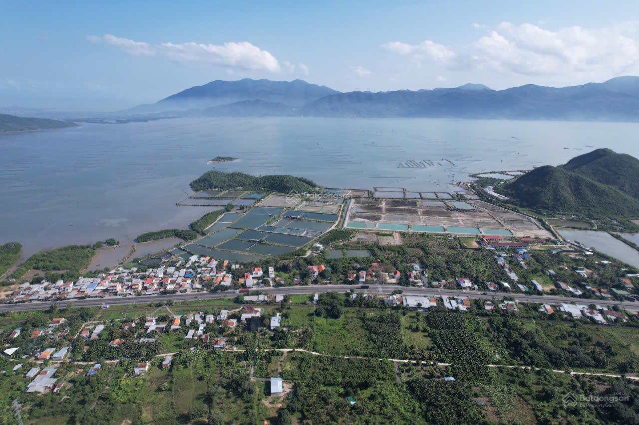 Hạ mạnh bán nhanh lô góc đất gần Vịnh Nha Phu Nha Trang - 273m2 chỉ 1.2 tỷ