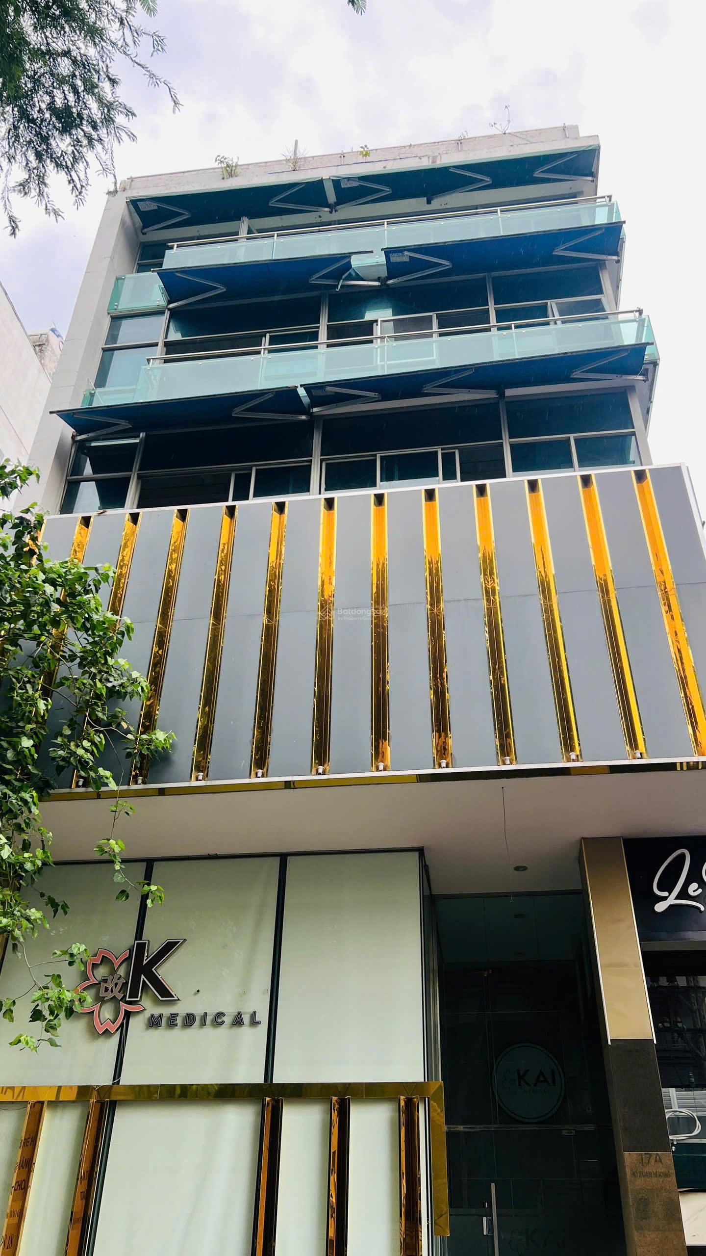 Mặt tiền ngang 9,5m 5 lầu đường Võ Văn Tần, P5, Quận 3