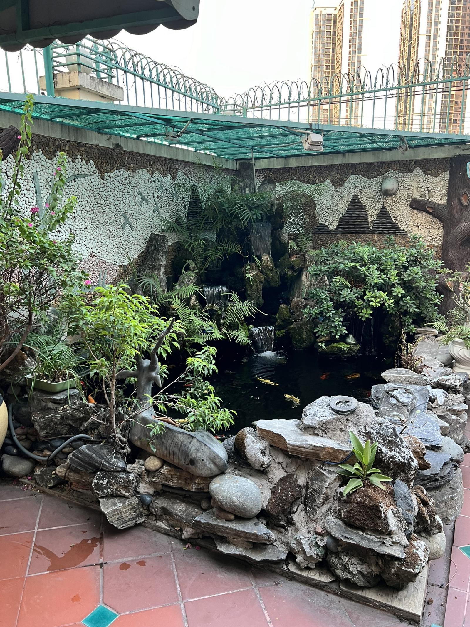 Cho thuê nhà nguyên căn 4PN 4WC full nội thất, có sân rộng, view hồ Tân Mỹ mát mẻ. LH: 0901 646 ***