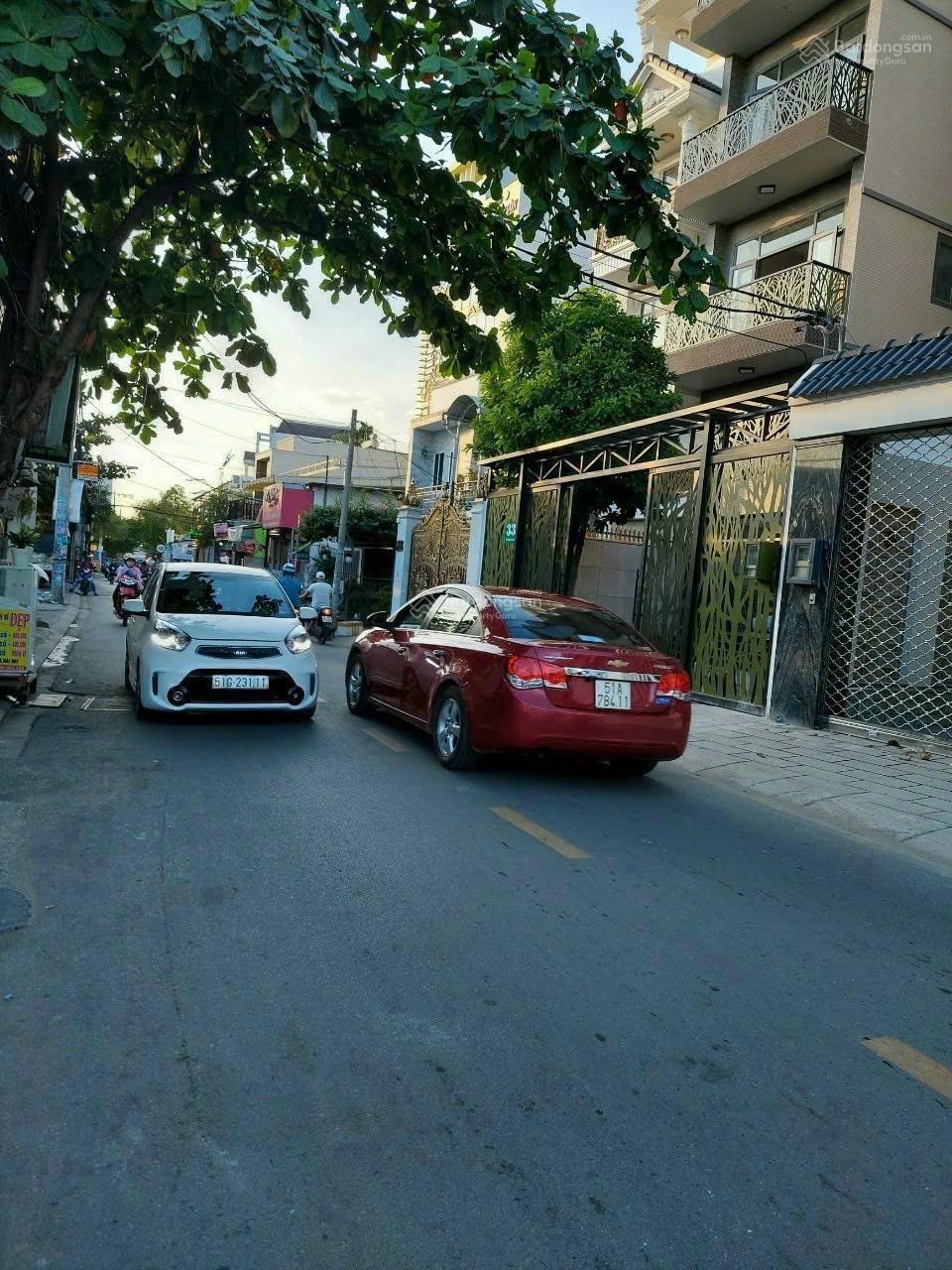 Bán khu nhà kinh doanh mặt tiền đường 42 có thu nhập 32 triệu/thăng