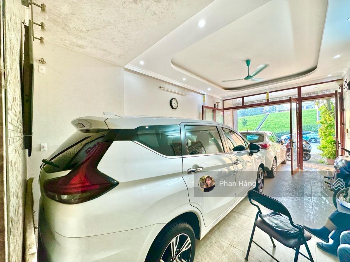 Bán nhà mặt phố Ngọc Thuỵ - ô tô tránh dừng đỗ ngày đêm - kinh doanh - giá đầu tư - không QH