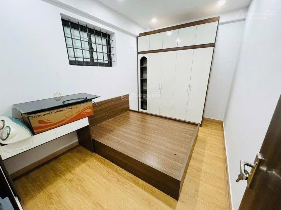 Bán căn 2 phòng ngủ - chung cư 89 Thịnh Liệt tòa nhà Hồng Hà. View hồ Linh Đàm