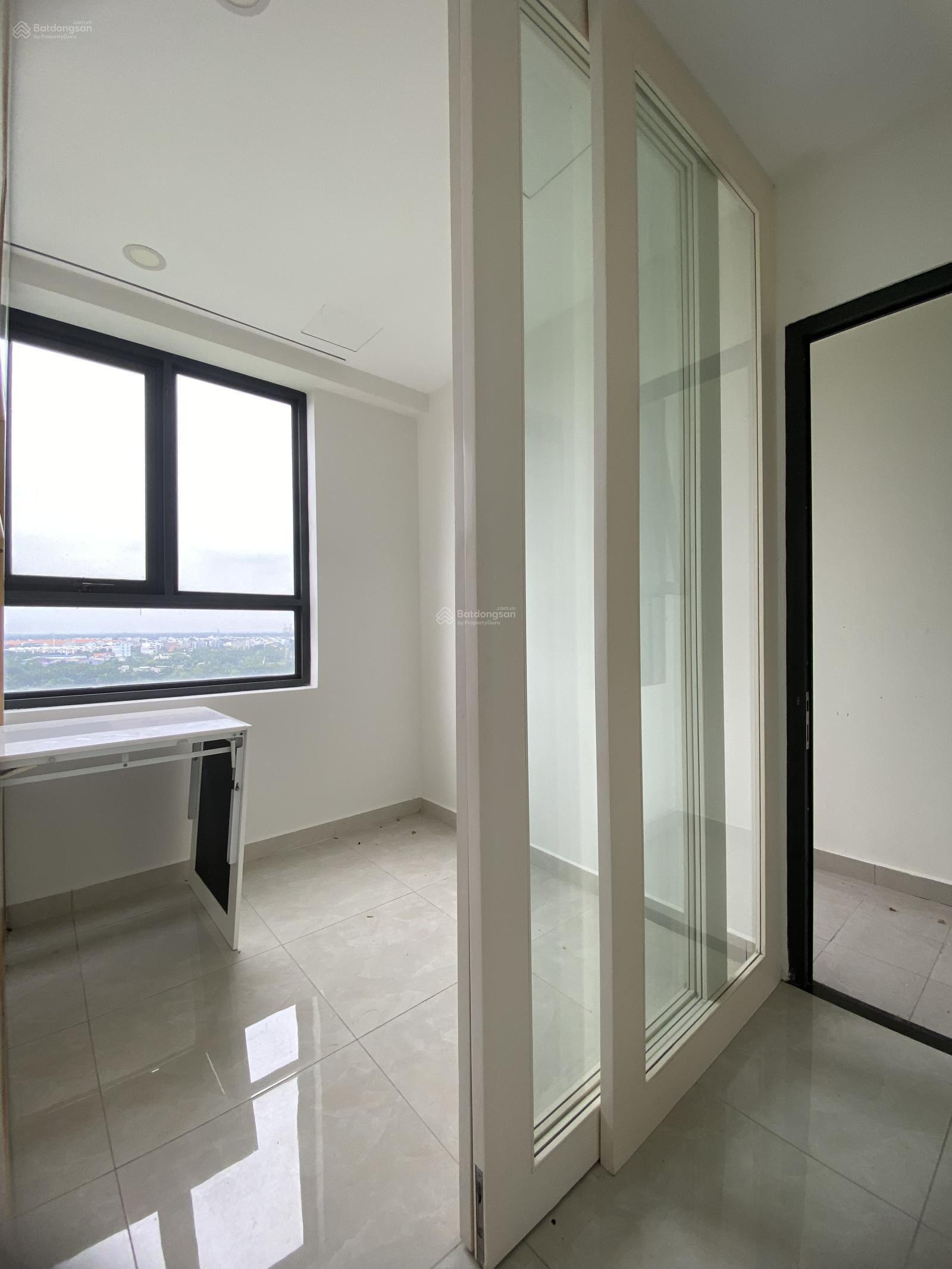 2.12 tỷ ở ngay căn 2PN view sông Sài Gòn Intela, nhà trống cơ bản, tầng cao, tặng tiền sổ 2.12 tỷ ở ngay căn 2PN view sông Sài Gòn Intela, nhà trống cơ bản, tầng cao, tặng tiền sổ