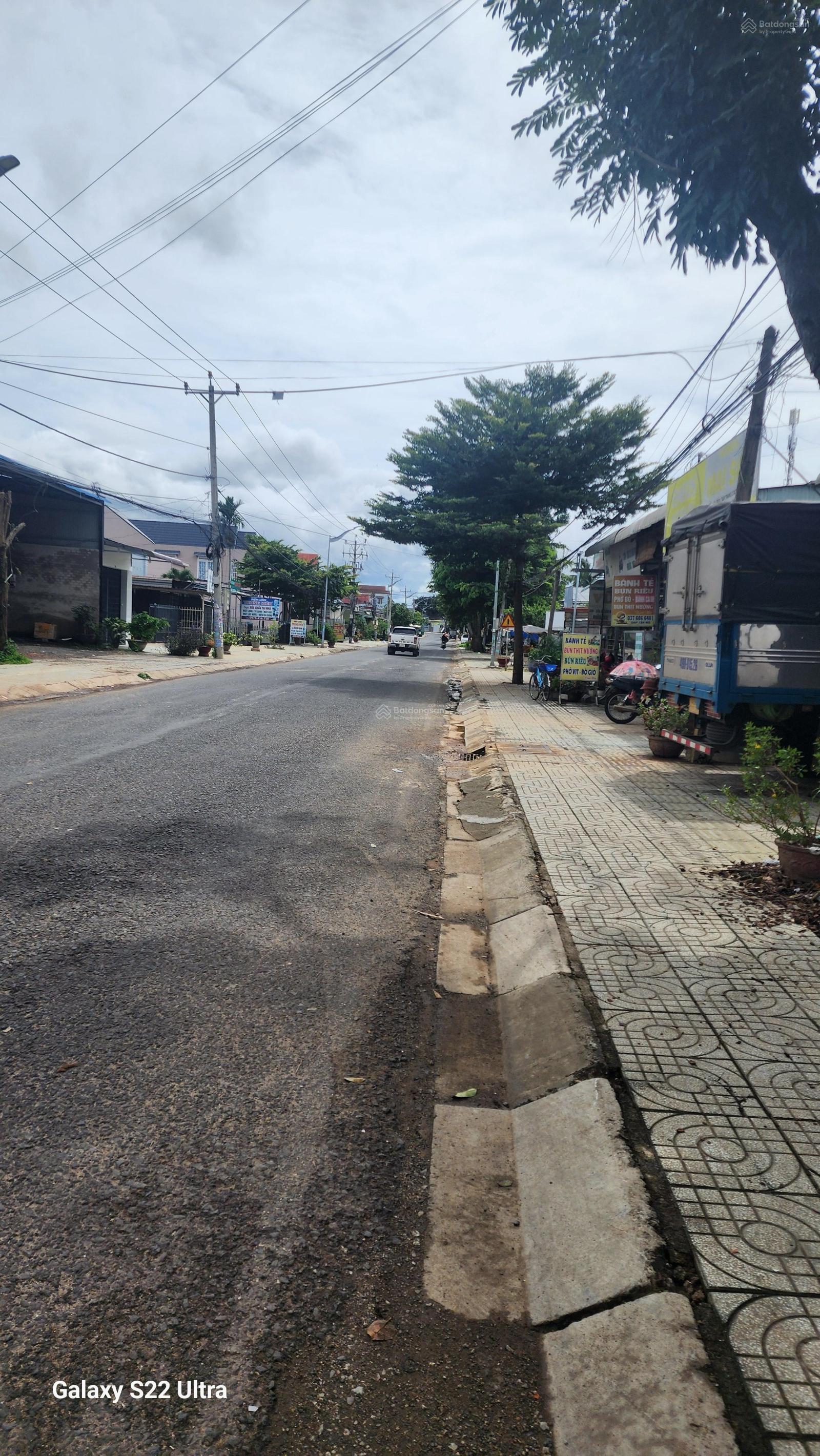 Bán đất thổ chính chủ, giá rẻ, gần sân bay Liên Khương, chợ, tại xã Đức Trọng, tỉnh Lâm Đồng