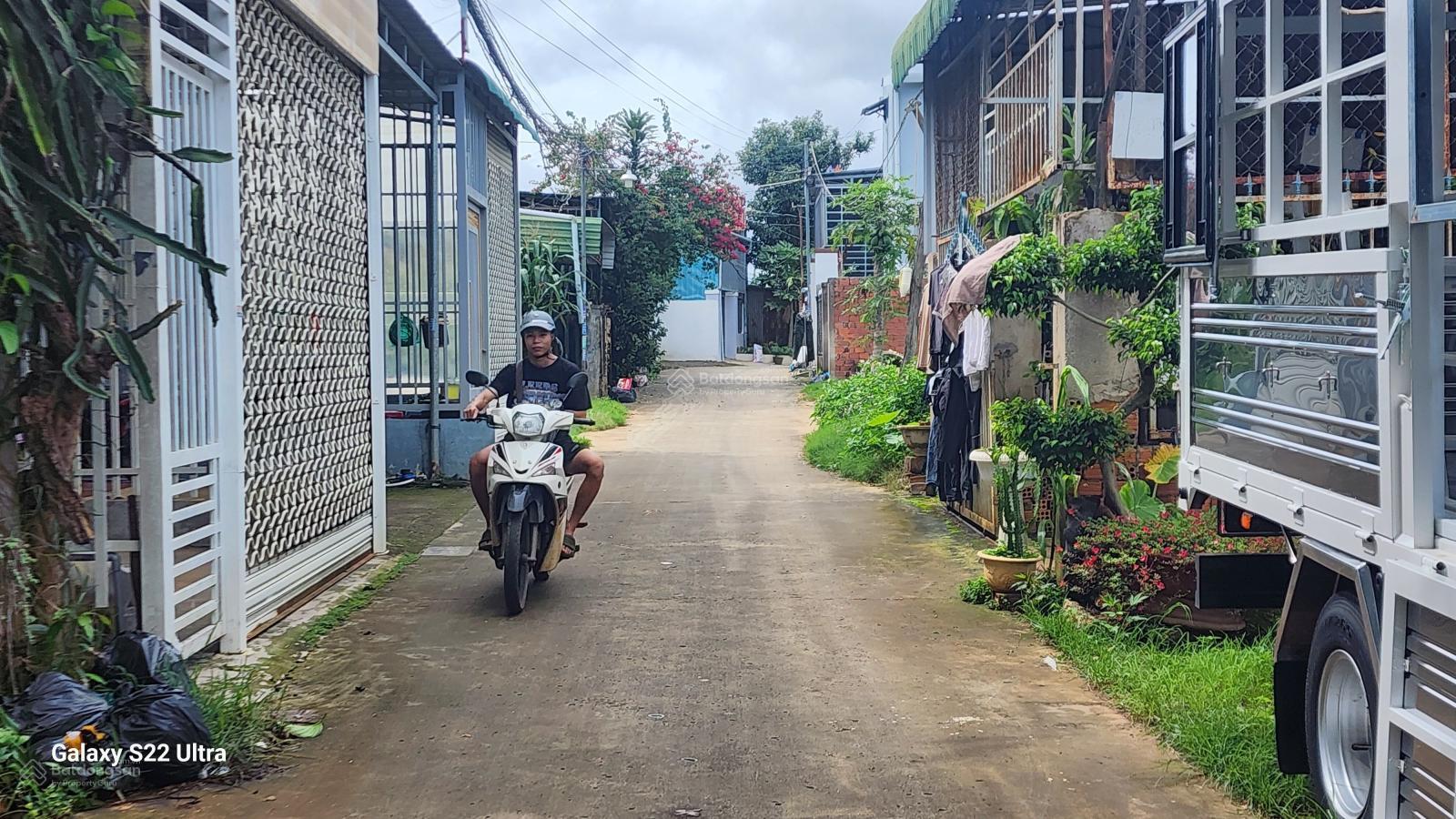 Bán đất thổ chính chủ, giá rẻ, gần sân bay Liên Khương, chợ, tại xã Đức Trọng, tỉnh Lâm Đồng