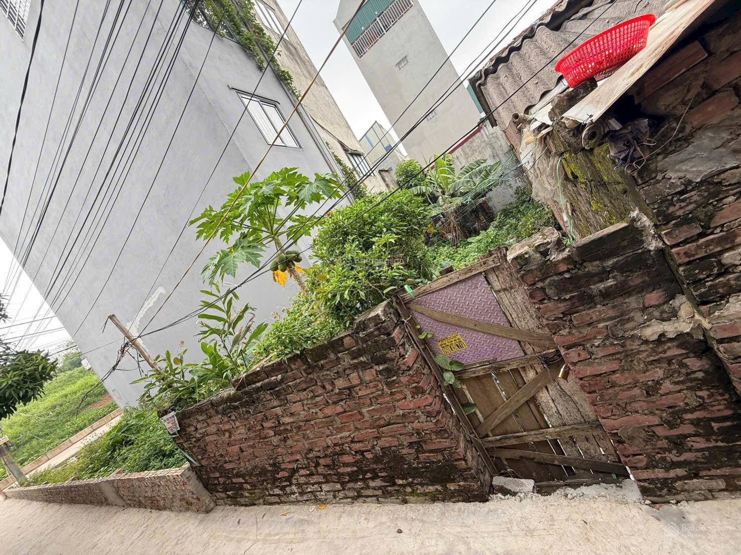 Bán 60,5m đất Đông Mỹ, đất cách đường ô tô tránh chỉ 10m