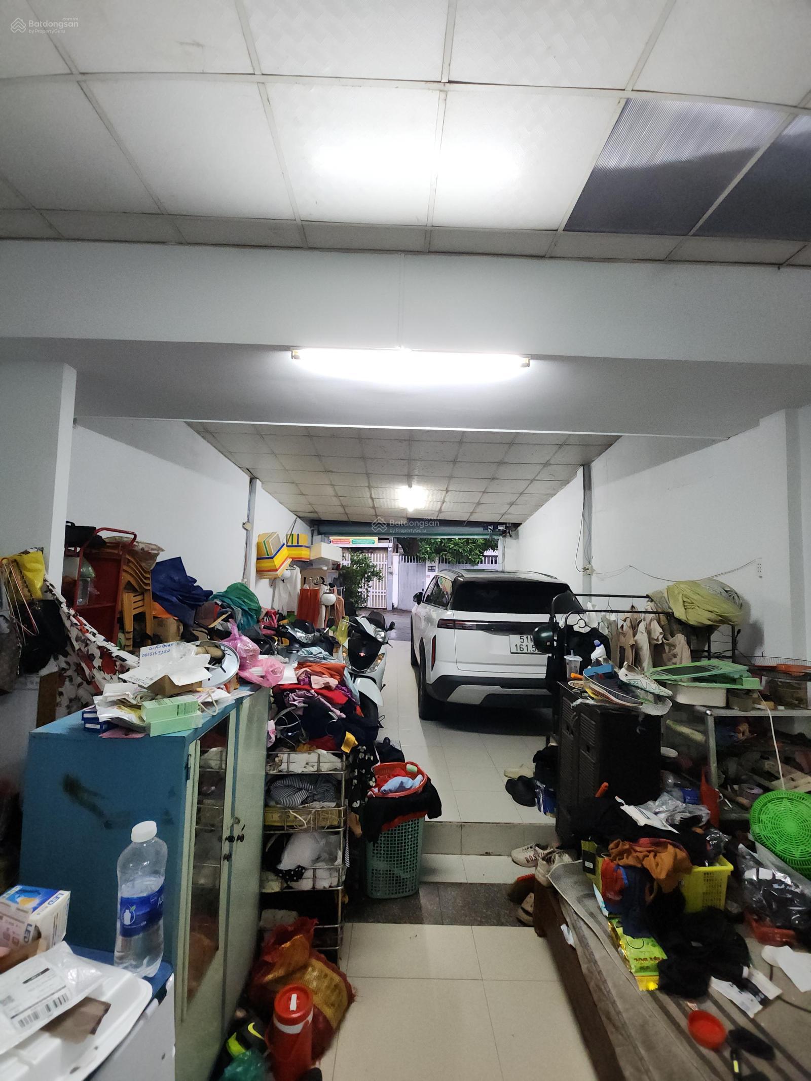 Bán gấp nhà mặt tiền đường Tân Hiệp 39, Hóc Môn, Diện tích 5,5 x 23, giá 4,1 tỷ