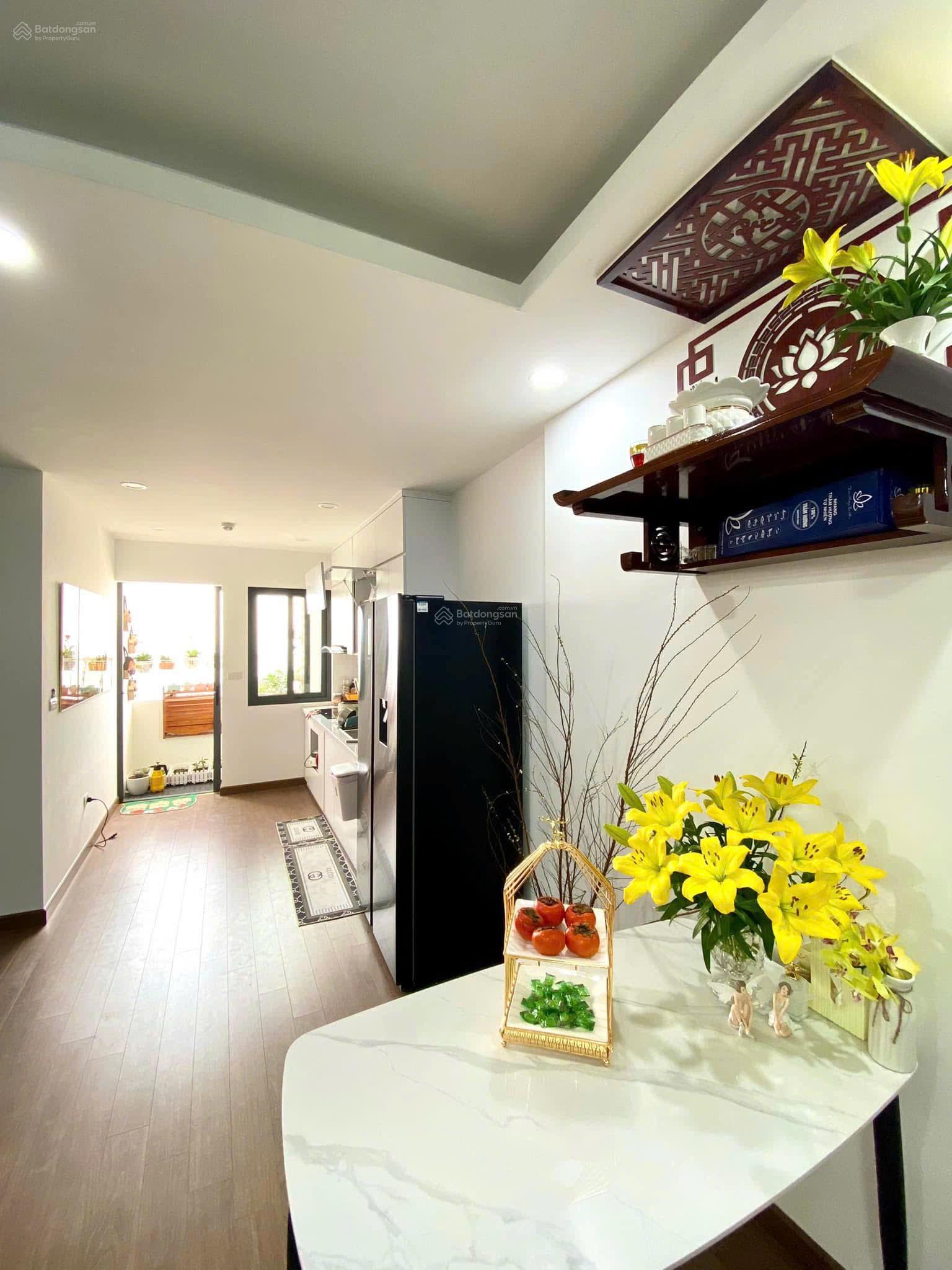 Bán nhanh căn 2PN 2WC tầng trung siêu đẹp full nội thất liền tường toà CT2 Yên Nghĩa