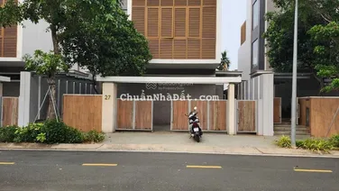 Bán biệt thự view sông biệt lập The Rio DT 300m2 XD 3 tầng sổ hồng giá 52 tỷ: 0932 089 ***