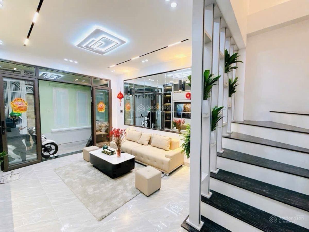 Bán nhà riêng Xuân Thủy, Cầu Giấy 46m2, 4tầng, Ngõ rộng thênh thang, Gần phố, Full nội thất 10,6 tỷ