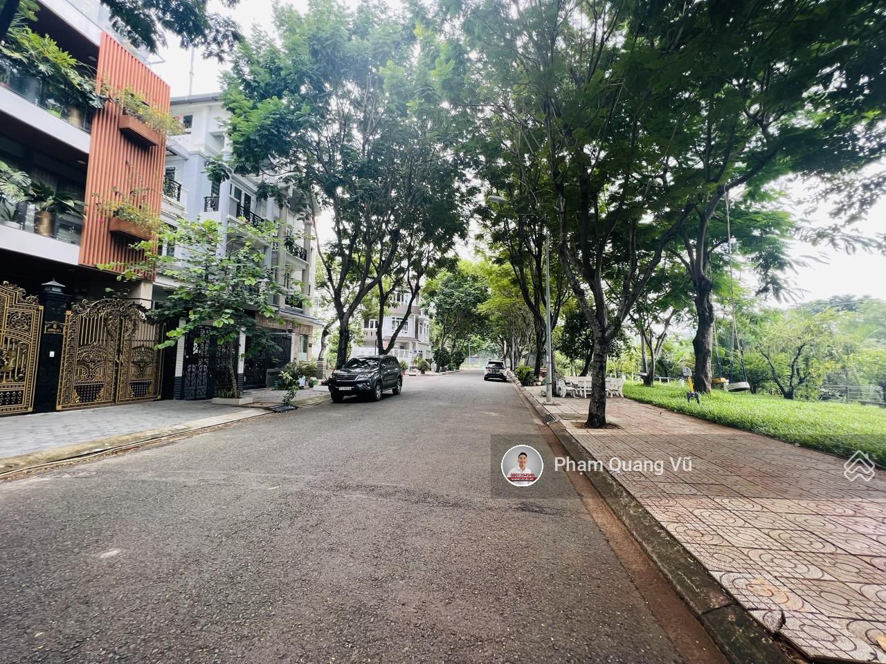 Bán 8 căn nhà phố - biệt thự KDC Sadeco Ven Sông Q.7 DT: 7x18m, 13x18m giá 18 tỷ LH 0901 294 *** Bán 8 căn nhà phố - biệt thự KDC Sadeco Ven Sông Q.7 DT: 7x18m, 13x18m giá 18 tỷ LH 0901 294 ***