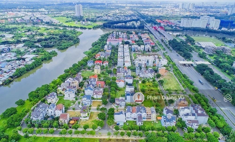 Bán 8 căn nhà phố - biệt thự KDC Sadeco Ven Sông Q.7 DT: 7x18m, 13x18m giá 18 tỷ LH 0901 294 *** Bán 8 căn nhà phố - biệt thự KDC Sadeco Ven Sông Q.7 DT: 7x18m, 13x18m giá 18 tỷ LH 0901 294 ***