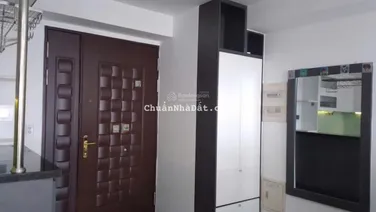 Cho thuê chung cư Cosmo City 2PN 2WC DT 72m2 có nội thất cơ bản giá 13tr/tháng