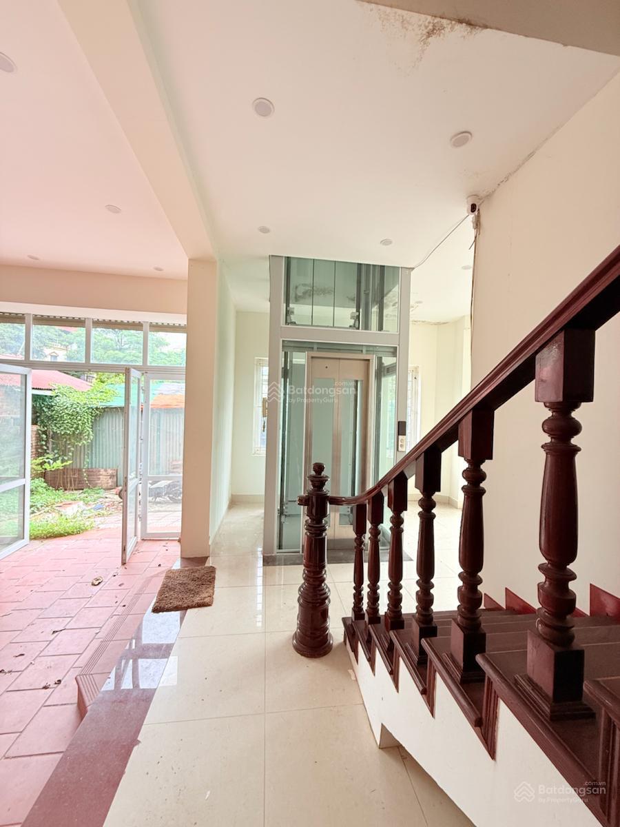 Bán biệt thự Vĩnh Hoàng, Hoàng Mai lô góc 3 thoáng kinh doanh, thang máy DT 106.4m2, giá 37 tỷ