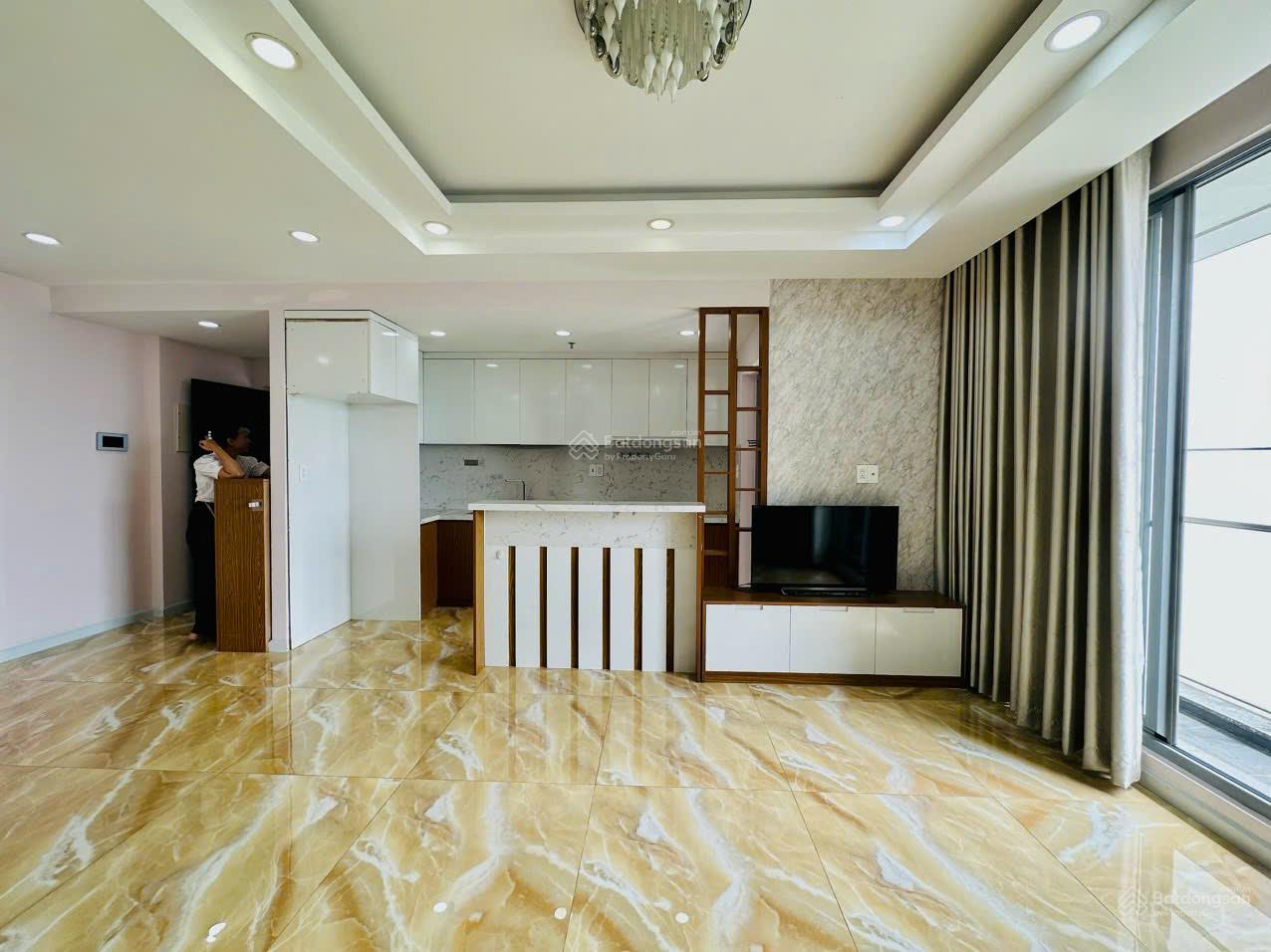 Bán CC Green Valley, 7,9 tỷ, 89m2, 2PN, 2WC rẻ nhất thị trường