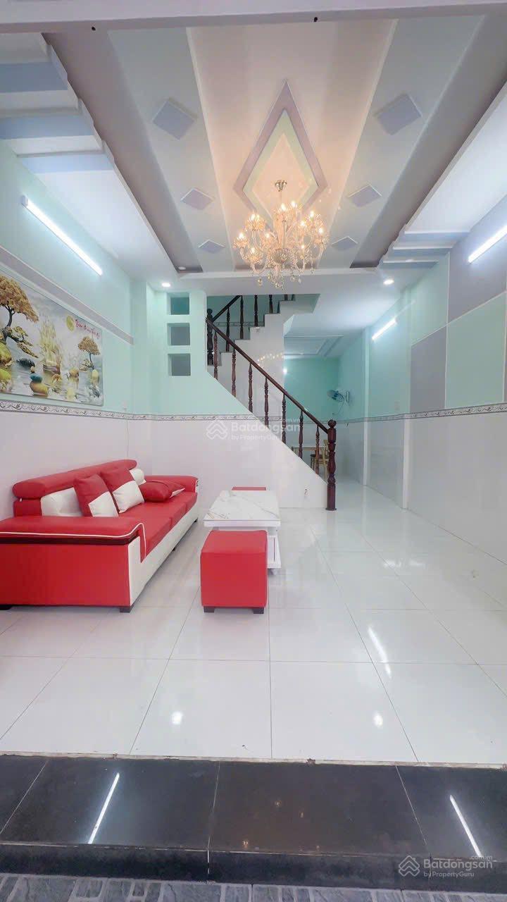 Bán nhà 1 trệt 1 lầu đg xe hơi Tân Kim, Cần Giuộc, Long An,1 ty720tr SHR 2 PN.2WC khu dân cư đông