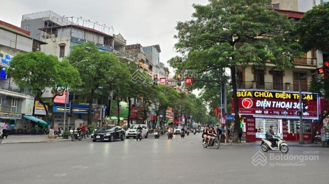 Bán tòa nhà 10 tầng mặt phố Trần Đại Nghĩa, 80m², MT 6m, hầm + thang máy, vỉa hè rộng