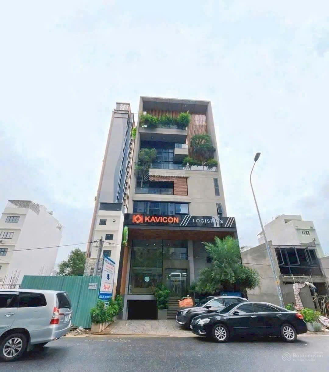 Bán tòa nhà mặt tiền Lý Thường Kiệt - DT: 17x27m. CN: 500m2 - hầm + 7 tầng - Giá bán: 100 Tỷ TL