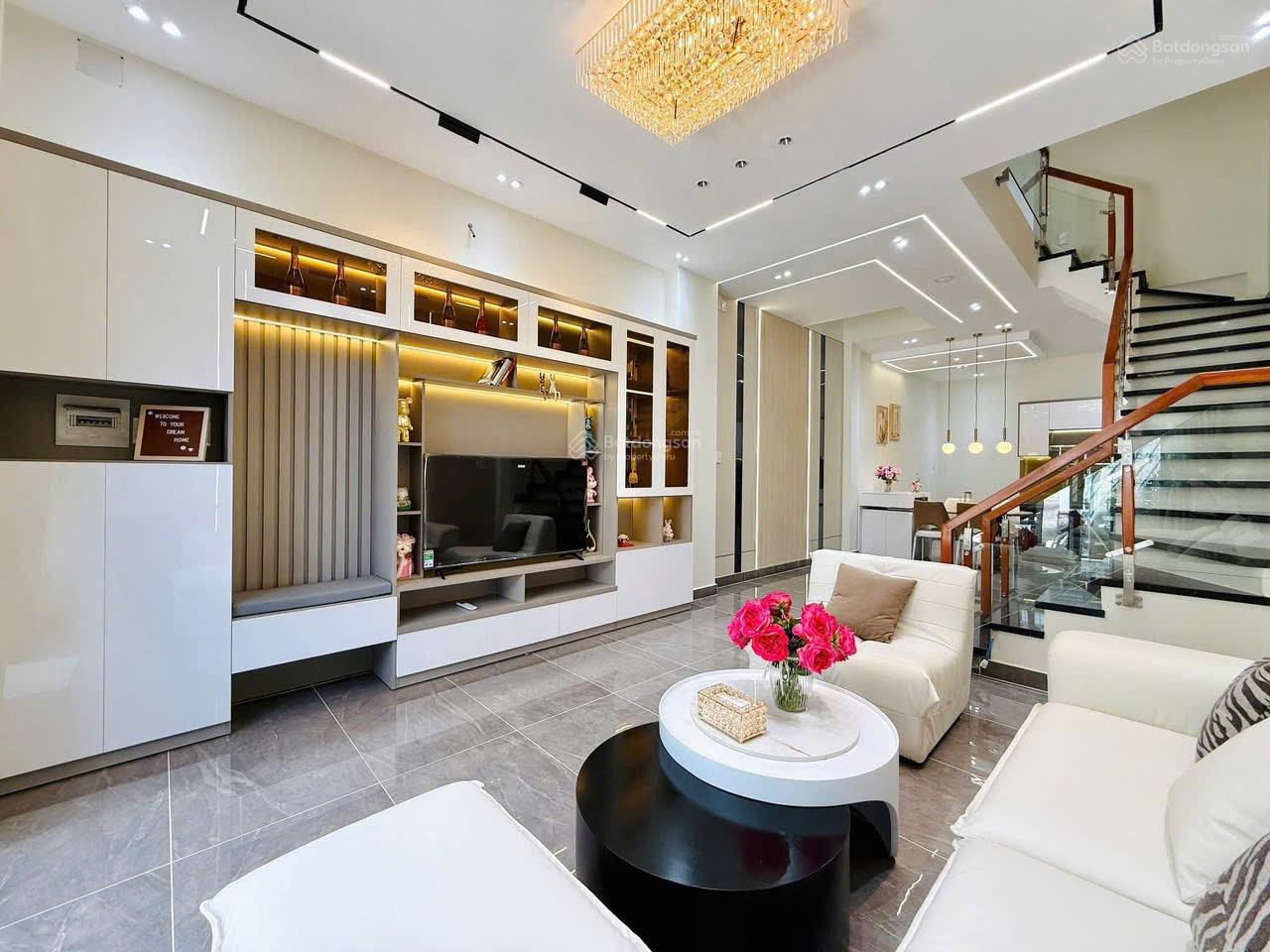 Nhà chủ xây kiên cố hẻm 6m Kinh Dương Vương, 4 x16, 5 tầng BTCT, 5PN 6 WC, ngay phố ẩm thực quận 6