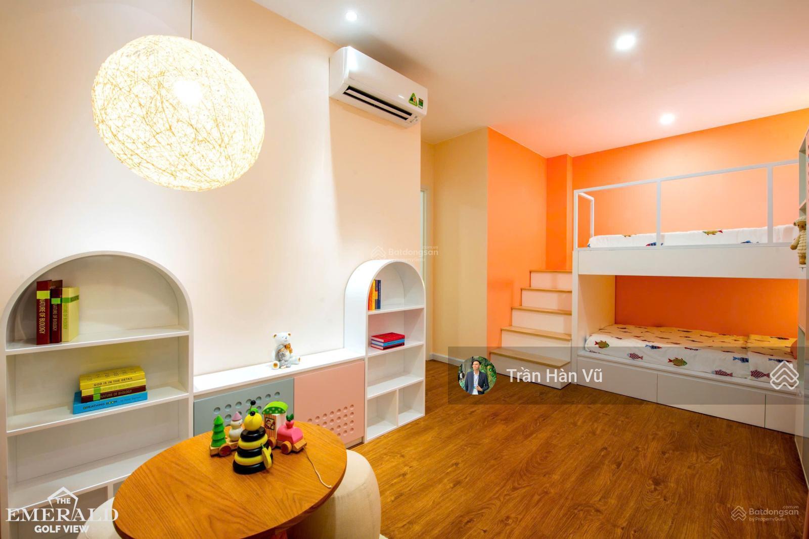 Giá tốt chính chủ cần sang nhượng căn hộ 2pn full nội thất đẹp chỉ 2,85 tỷ CC The Emerald Golf View