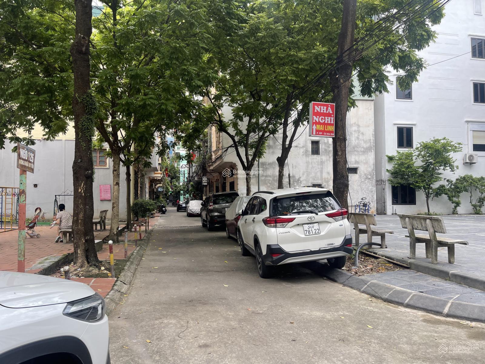 Bán gấp nhà phân lô khu cán bộ Phùng Khoang lô góc 65m2, 5 tầng ở kinh doanh vỉa hè ô tô tránh