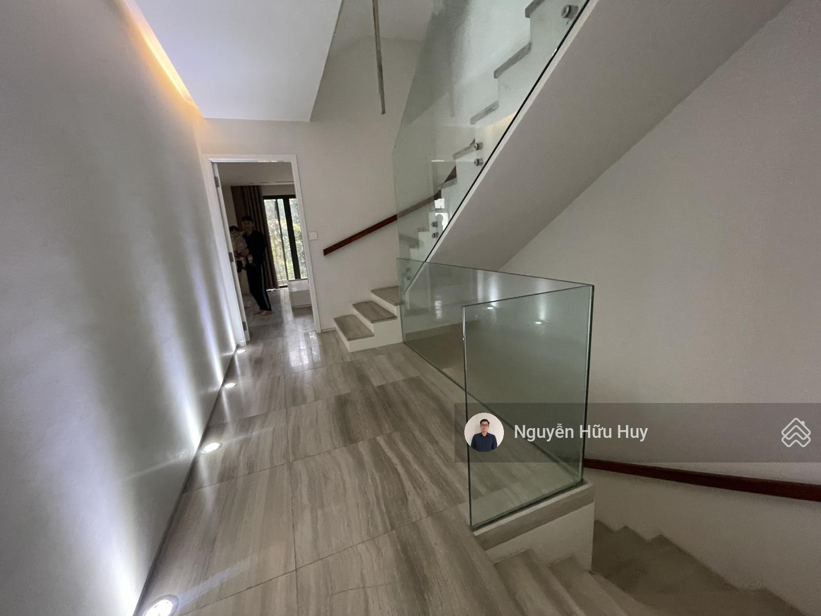 CHO THUÊ BIỆT THỰ CAO CẤP 198M2 VINHOMES THĂNG LONG ĐẸP, CHỈ 26 TRIỆU/THÁNG