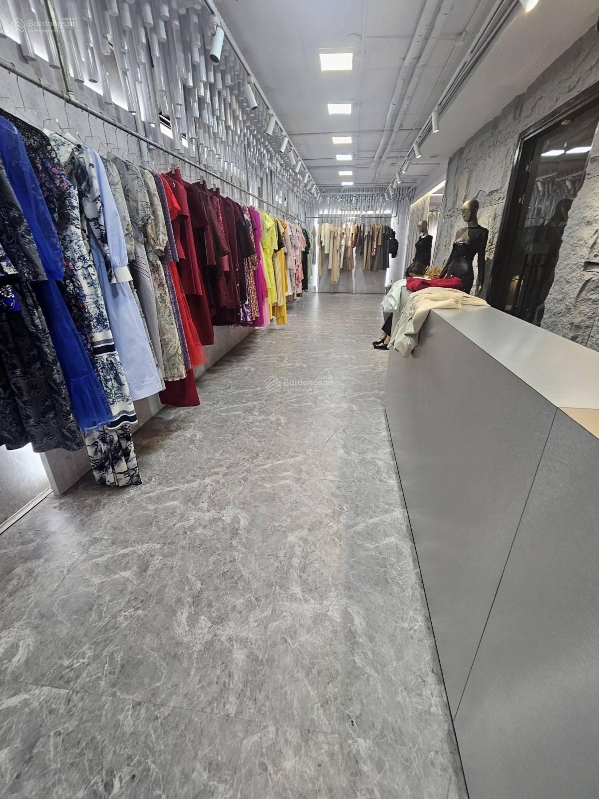 Nhà Phố Vạn Phúc 88m2, 9 tầng, mặt ngõ, lô góc 3 thoáng, ngõ rộng 8m, 2 ô tô tránh, vỉa hè, gần phố