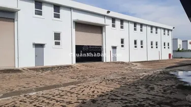 Bán DT 9000m² có 2 nhà xưởng mỗi nhà xưởng 2300m² đầy đủ pháp lý chỉ vào sử dụng. Giá 64 tỷ