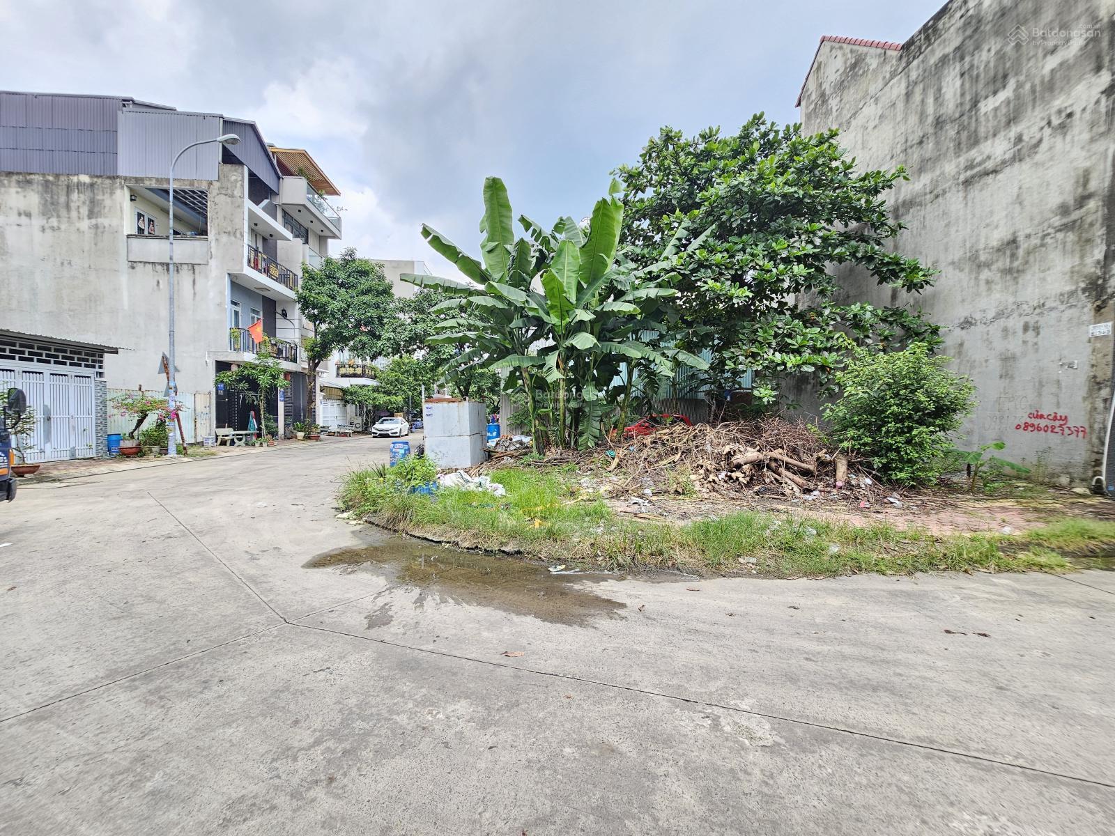 Đất đẹp 2 mặt tiền KDC Vincom 550, gần chợ Xóm Vắng Dĩ An