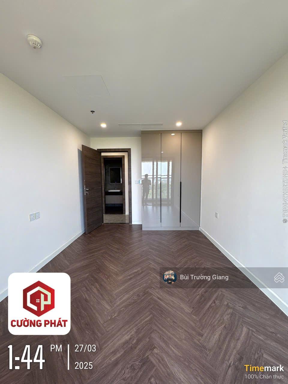 Cho thuê căn hộ 2PN 122m2, giá tốt 16.5tr/th miễn phí quản lí, vô cùng rộng rãi, view sông Cho thuê căn hộ 2PN 122m2, giá tốt 16.5tr/th miễn phí quản lí, vô cùng rộng rãi, view sông