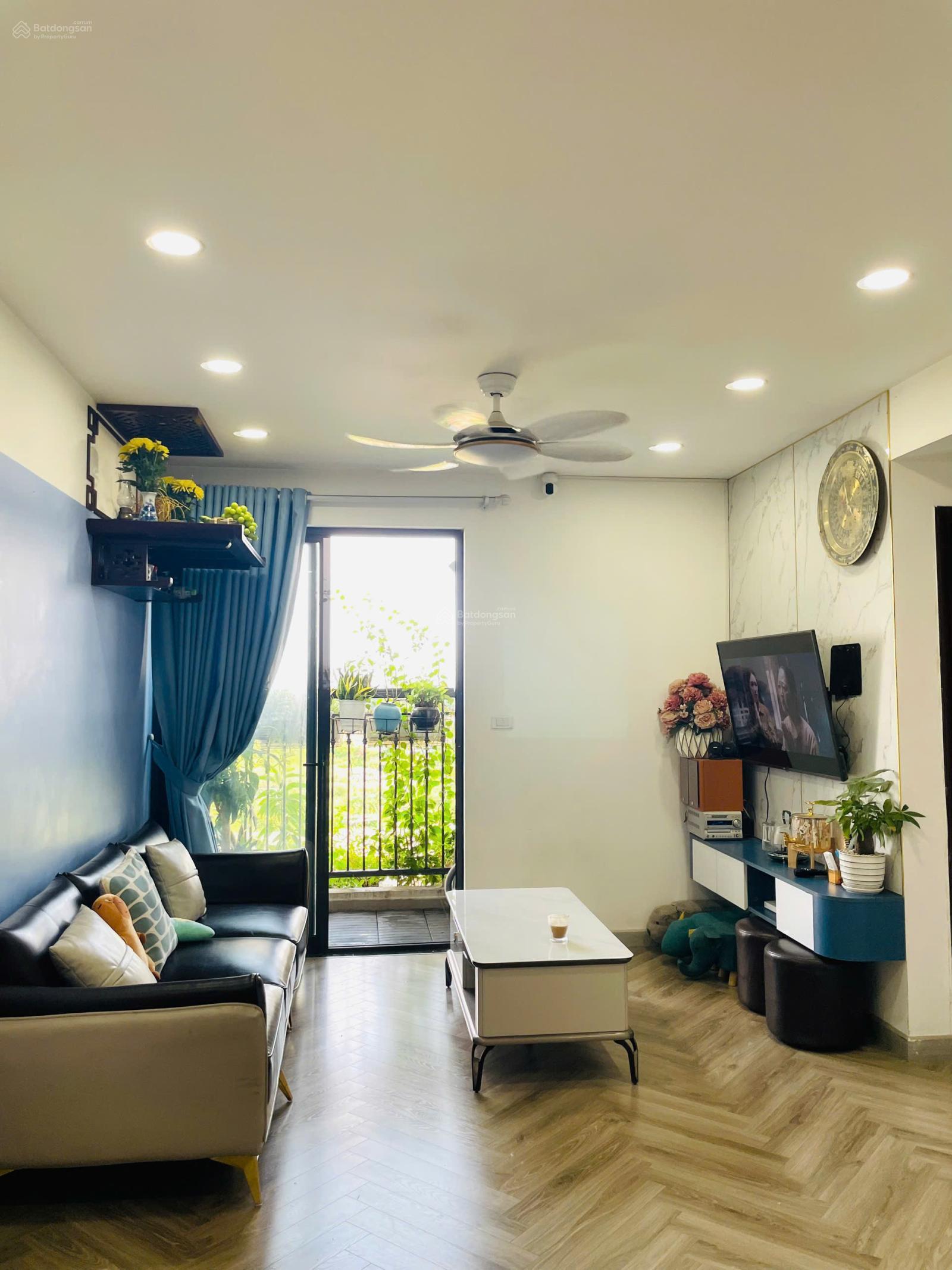 Chính chủ bán căn góc 2PN 82m2 6tỷ full nội thất cao cấp chung cư Mễ Trì mặt đường Phạm Hùng,sẵn sổ