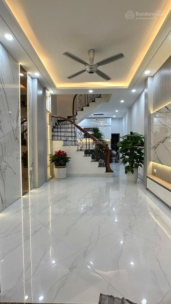 Bán nhà riêng tại Đường Minh Khai, Hai Bà Trưng, Hà Nội, giá siêu hời chỉ với 10,5 tỷ, 41m2