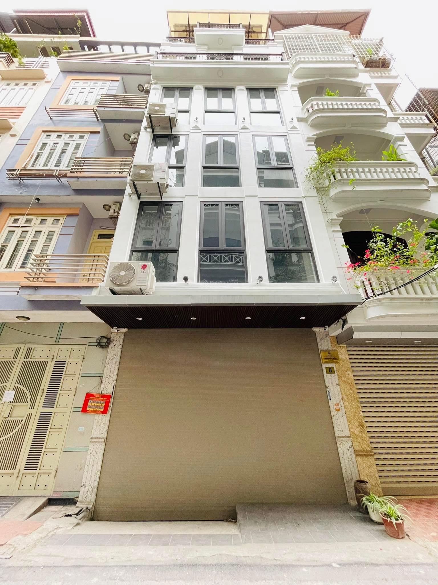 Bán gấp nhà phố Quan Nhân lô góc 62m2, 5 tầng, vỉa hè ô tô tránh, kinh doanh