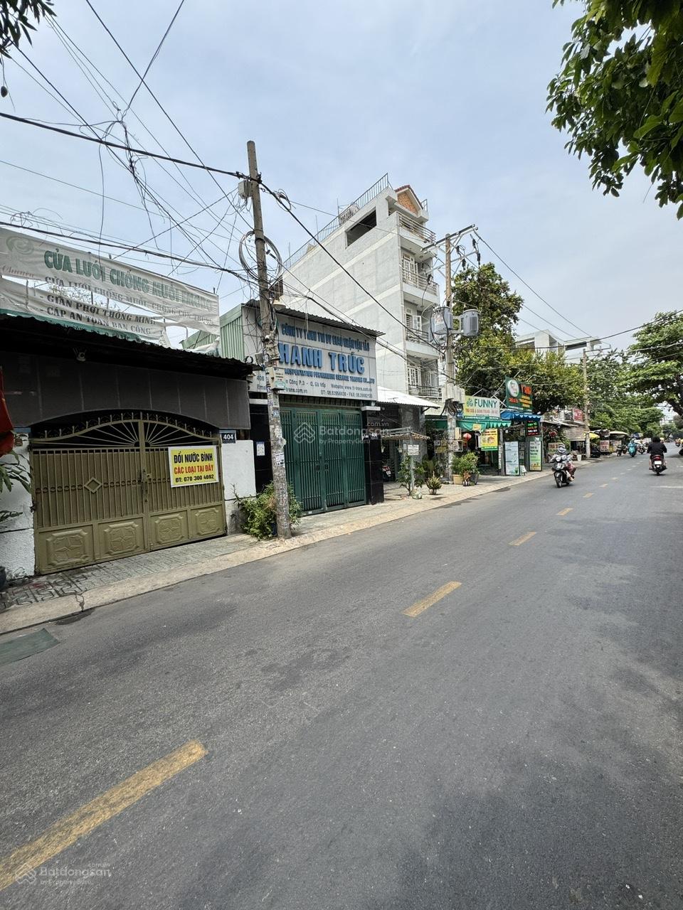 Chủ đi nước ngoài cần bán MT Nguyễn Văn Công P3 GV, 5.5x26m, trệt 1 lầu, giá 17 tỷ Tl Chủ đi nước ngoài cần bán MT Nguyễn Văn Công P3 GV, 5.5x26m, trệt 1 lầu, giá 17 tỷ Tl