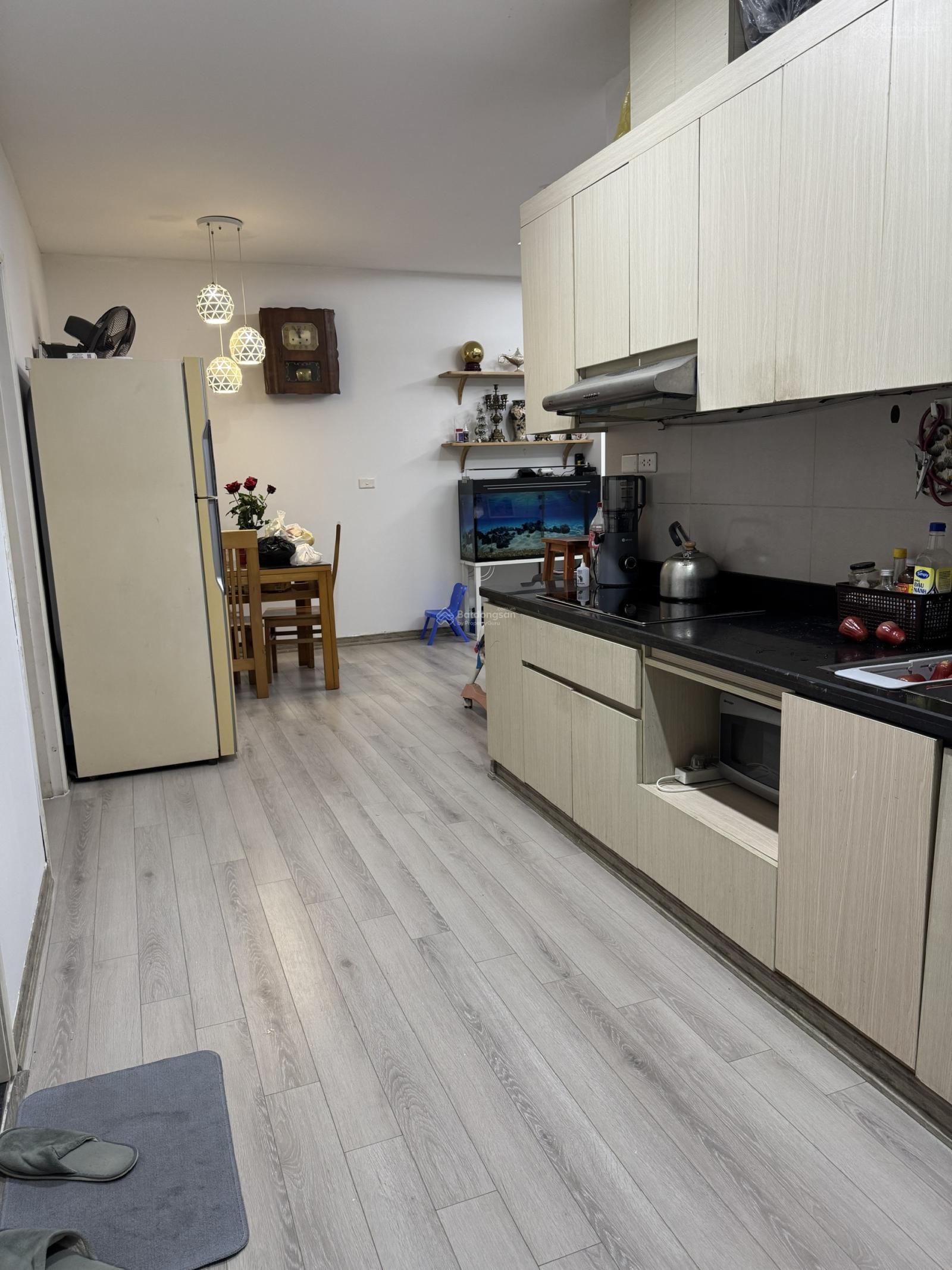 Chính chủ lên phố cần bán căn 74m2 BC Đông Nam 2PN 2PN đủ đồ giá 5.650 tỷ toà CT1 full đồ