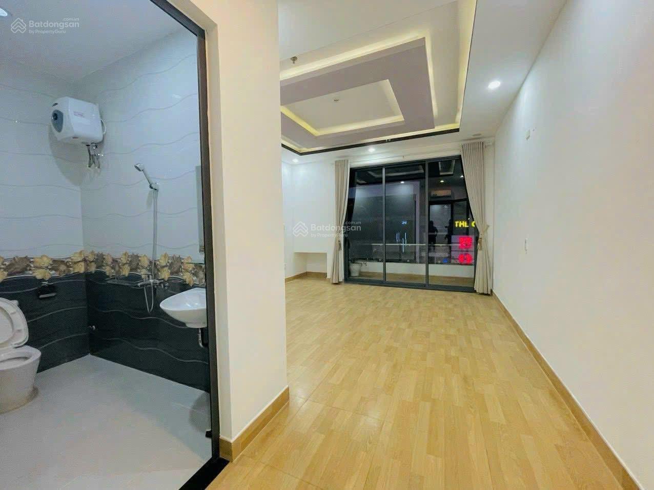 Cho thuê nhà 6 tầng mặt tiền đường 2/9, gần cầu Rồng Đà Nẵng (giá: 75 tr/tháng) Cho thuê nhà 6 tầng mặt tiền đường 2/9, gần cầu Rồng Đà Nẵng (giá: 75 tr/tháng)