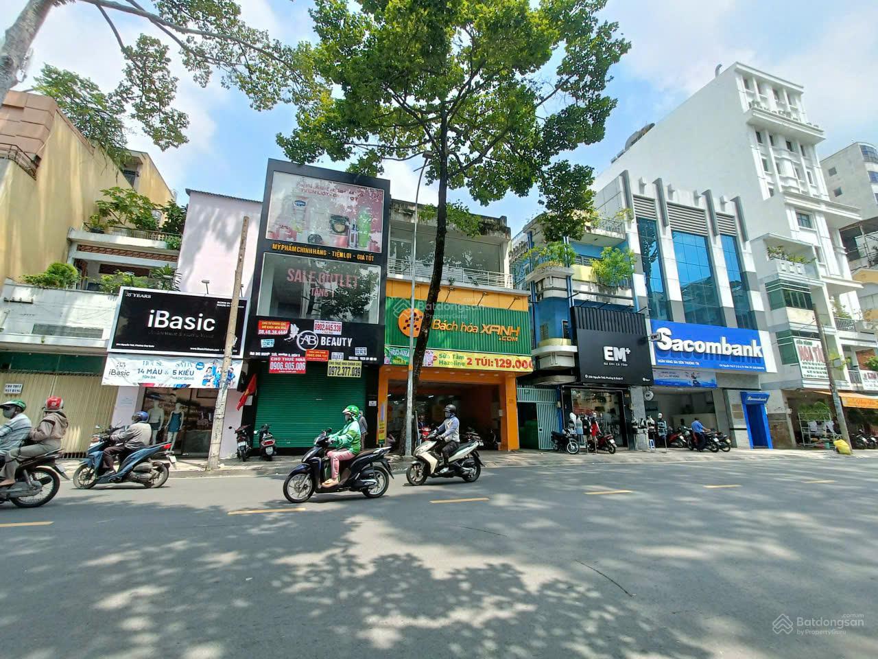 Cho thuê nhà 242 Đường Nguyễn Trãi, 70 triệu, DTS 250 m2, 3PN, 3WC