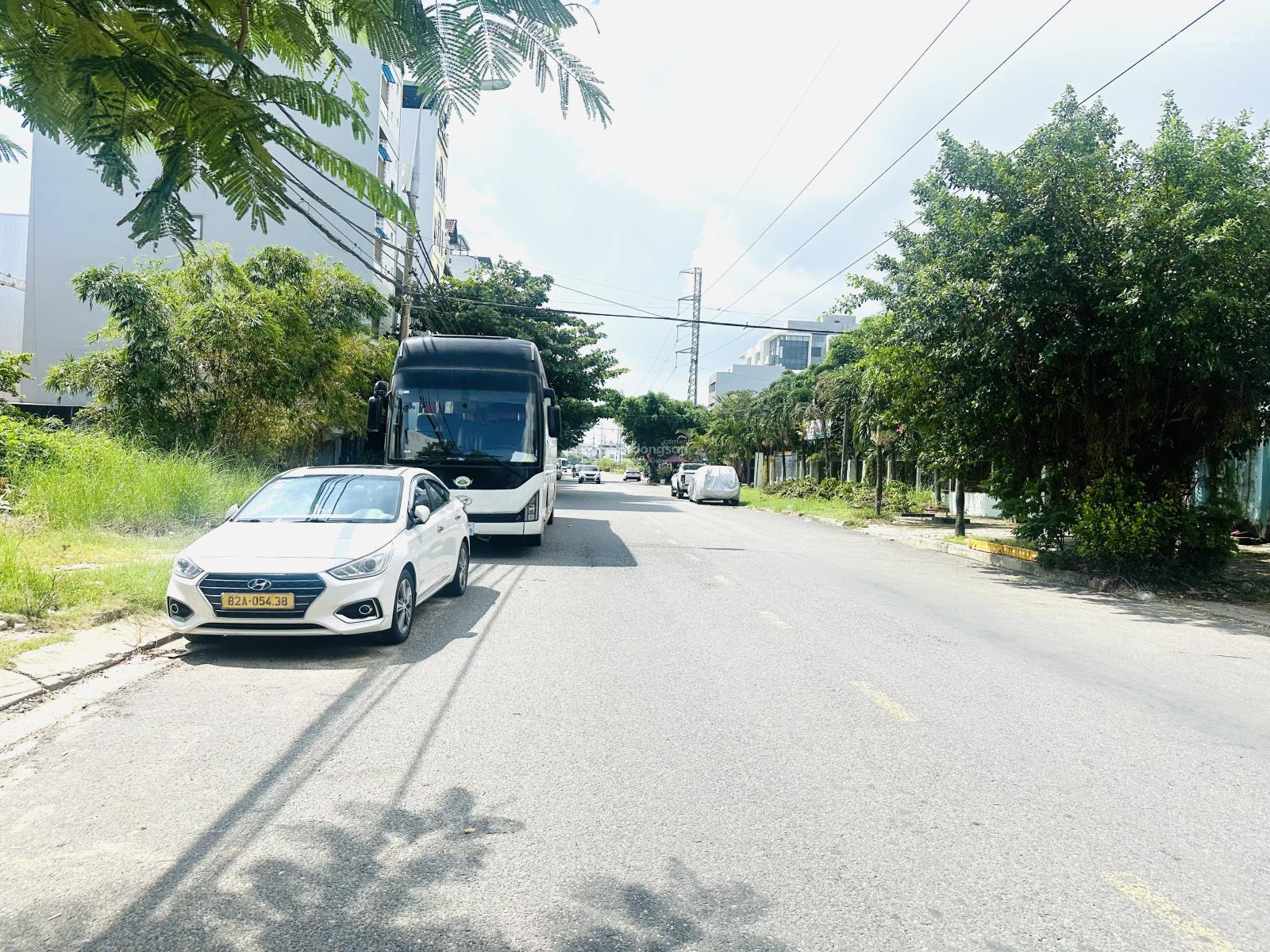 Bán cặp đất mặt tiền Chính Hữu, giá cực hấp dẫn