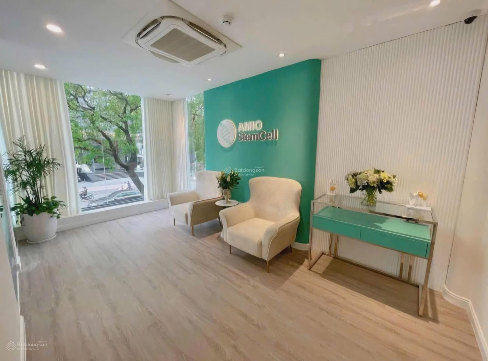 Cho thuê nhà MT 256-256B Nam Kỳ Khởi Nghĩa, 1 trệt 1 lửng 3 lầu ST vị trí đắc địa trung tâm Quận 3